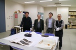 с японскими коллегами в библиотеке Университета Отани (г. Киото), за чтением каменной сутры